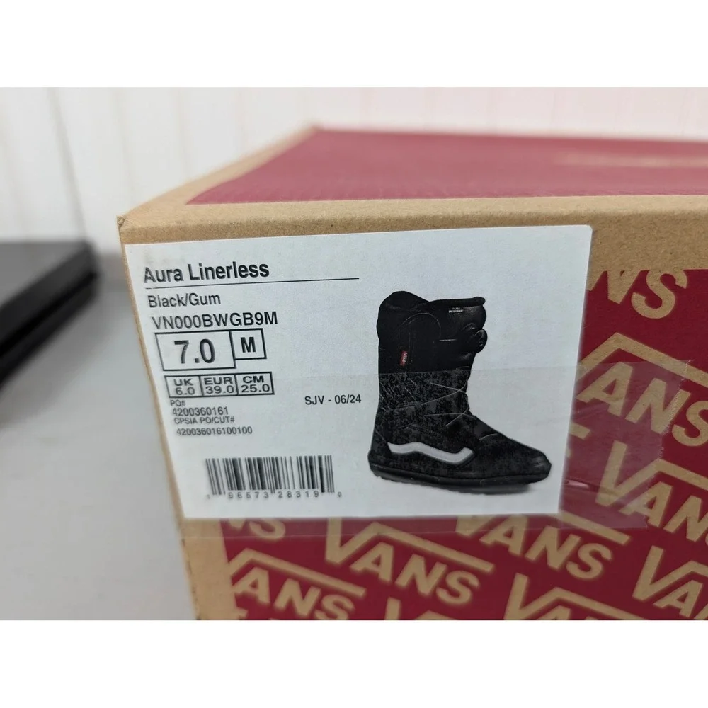 Vans Aura Linerless Snowboard Boots Men's 7 Black/Gum Synthetic VN000BWGB9M